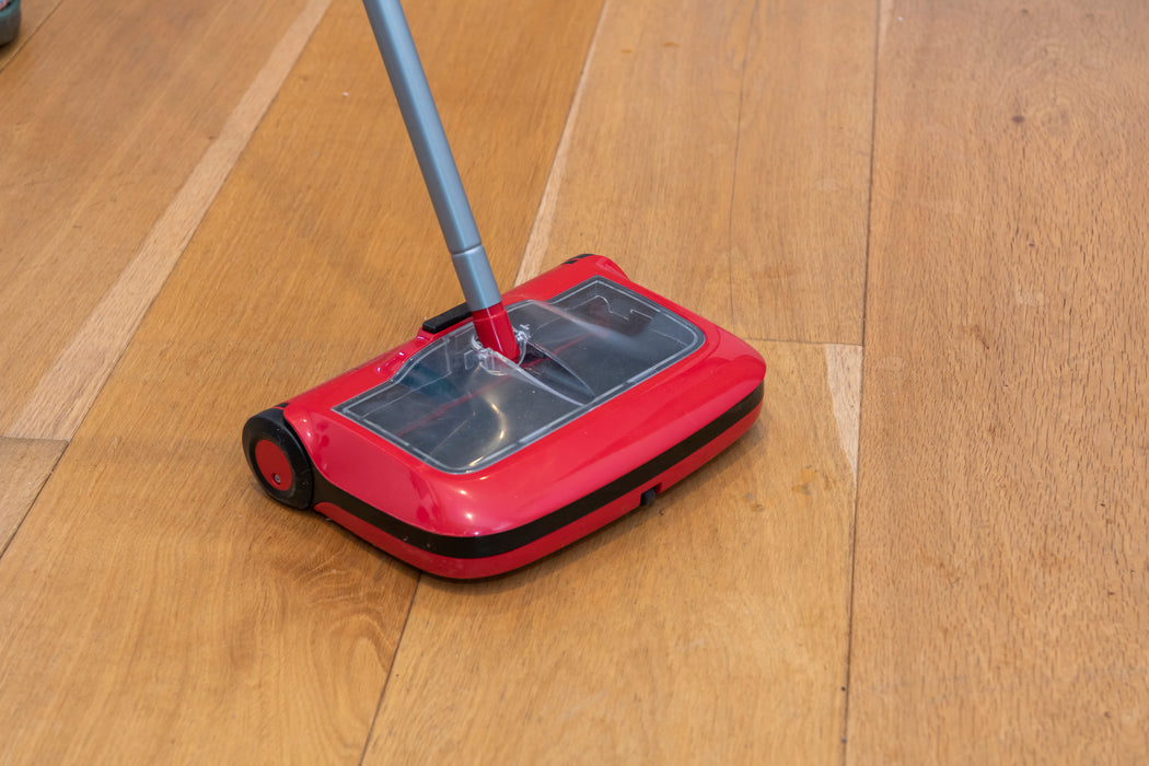EWBANK 2-IN-1, DOUBLE ACTION, HARD FLOOR SWEEPER WITH MICROFIBRE DUSTER