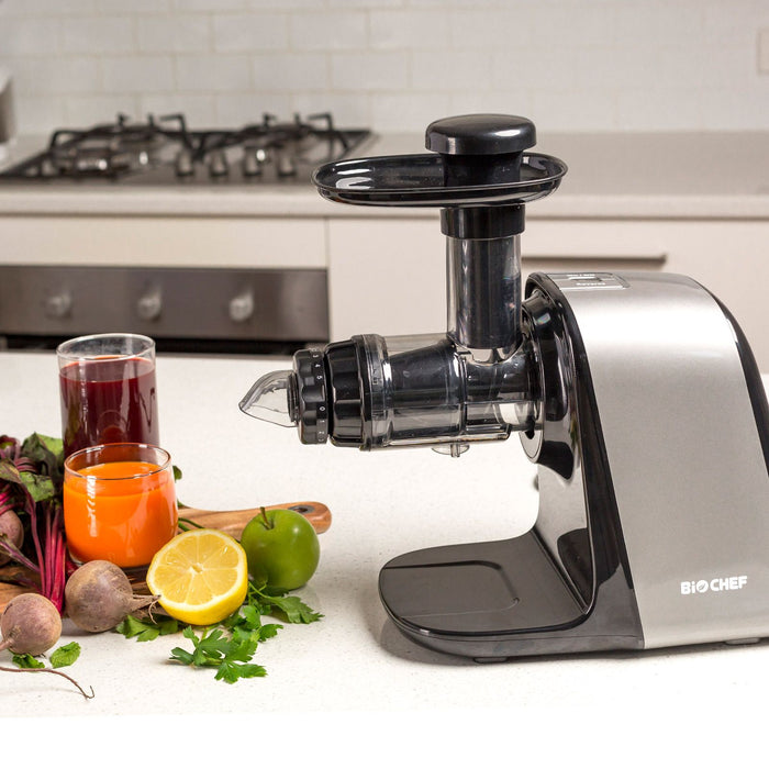 Axis - Compact, Cold Press, Masticating, a Complete Juicer - BLANC