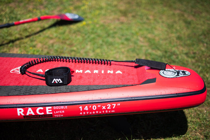 Aqua Marina Stand Up Paddle Board - RACE 14'0"- Pack SUP gonflable comprenant sac de transport, aileron, pompe et harnais de sécurité